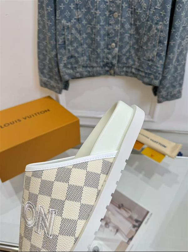 20251128184543769 210